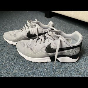 Women’s Air Pegasus’